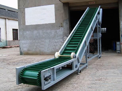 爬坡輸送機(jī)